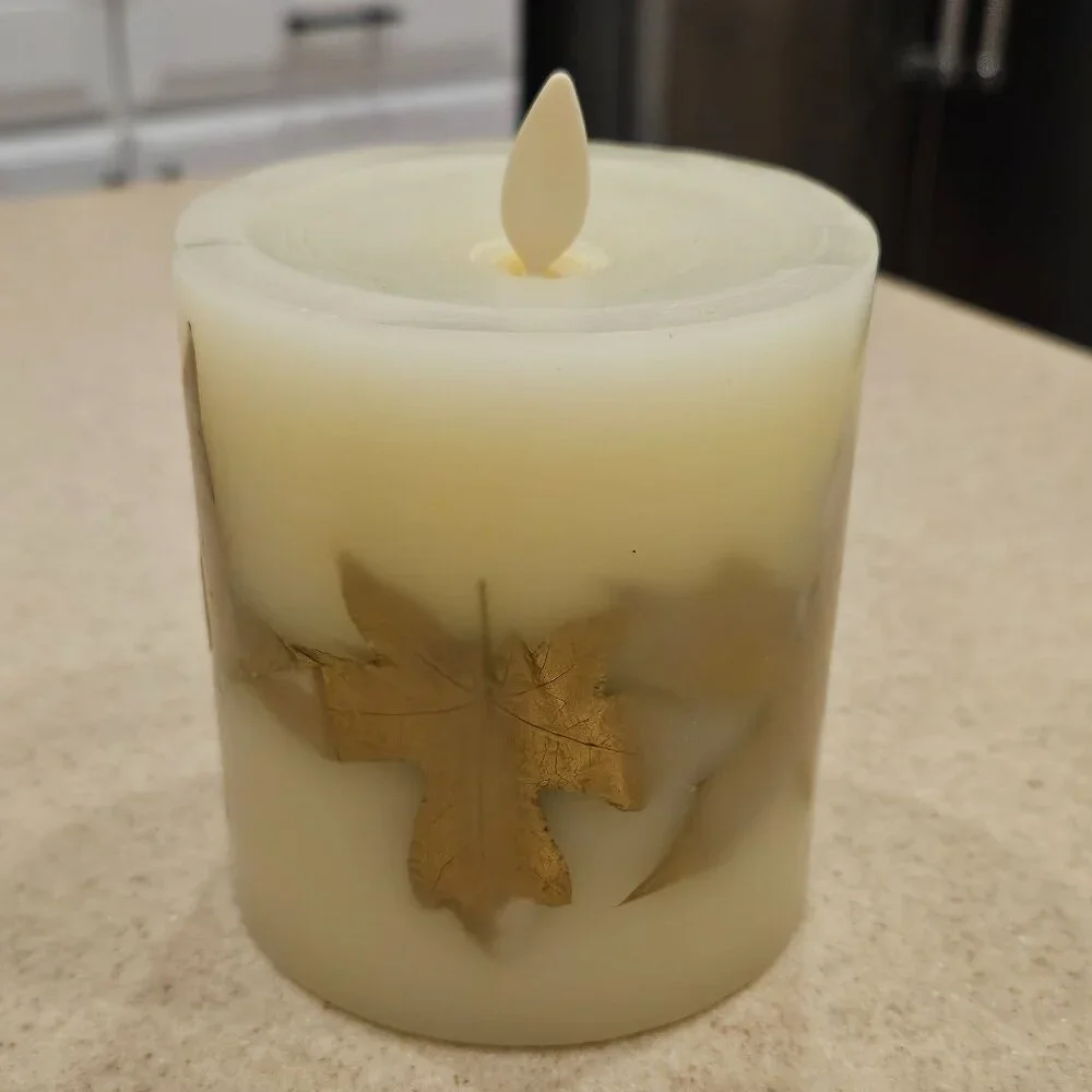 RARE LUMINARA FLAMELESS MOVING WICK FALL GOLD LEAF PILLAR CANDLE BATTERY CANDLE